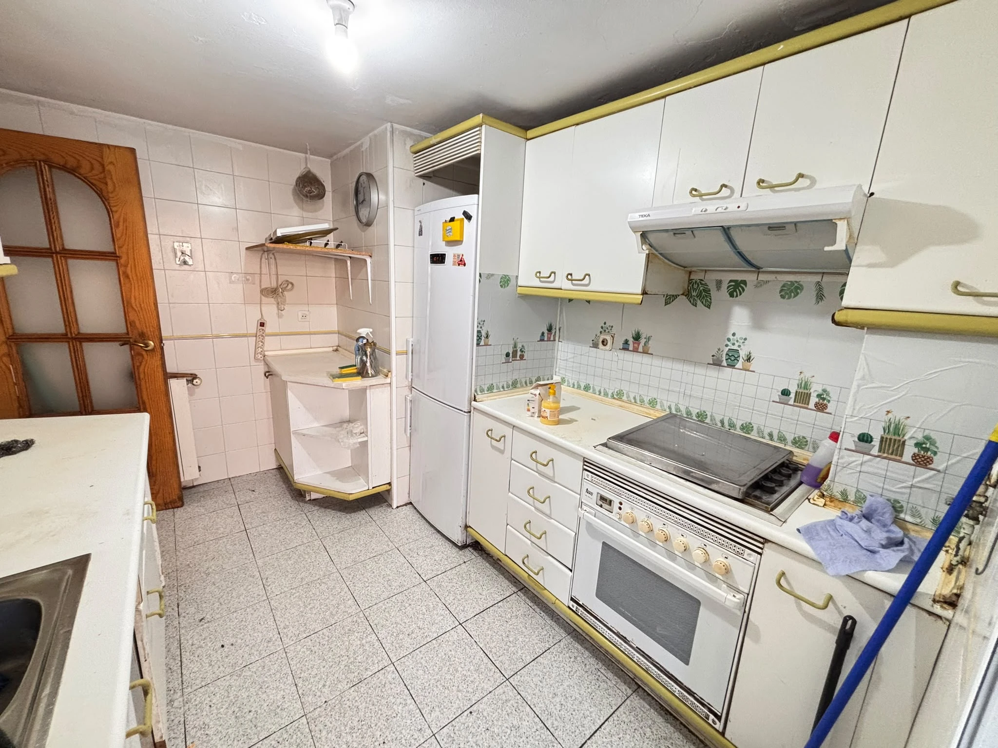 PISO EN VENTA EN CALLE PORTUGAL