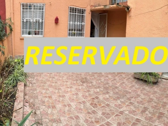 Piso en venta en Paseo de los Olivos