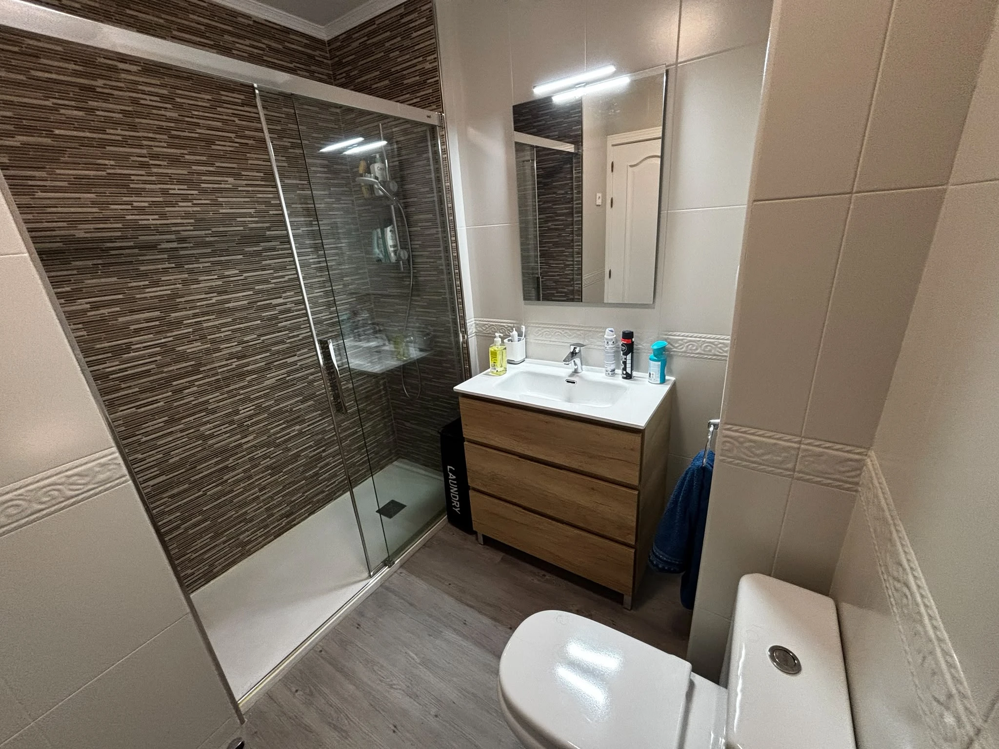 PISO COMPLETAMENTE REFORMADO CON EXCELENTES CALIDADES – EN FUENLABRADA