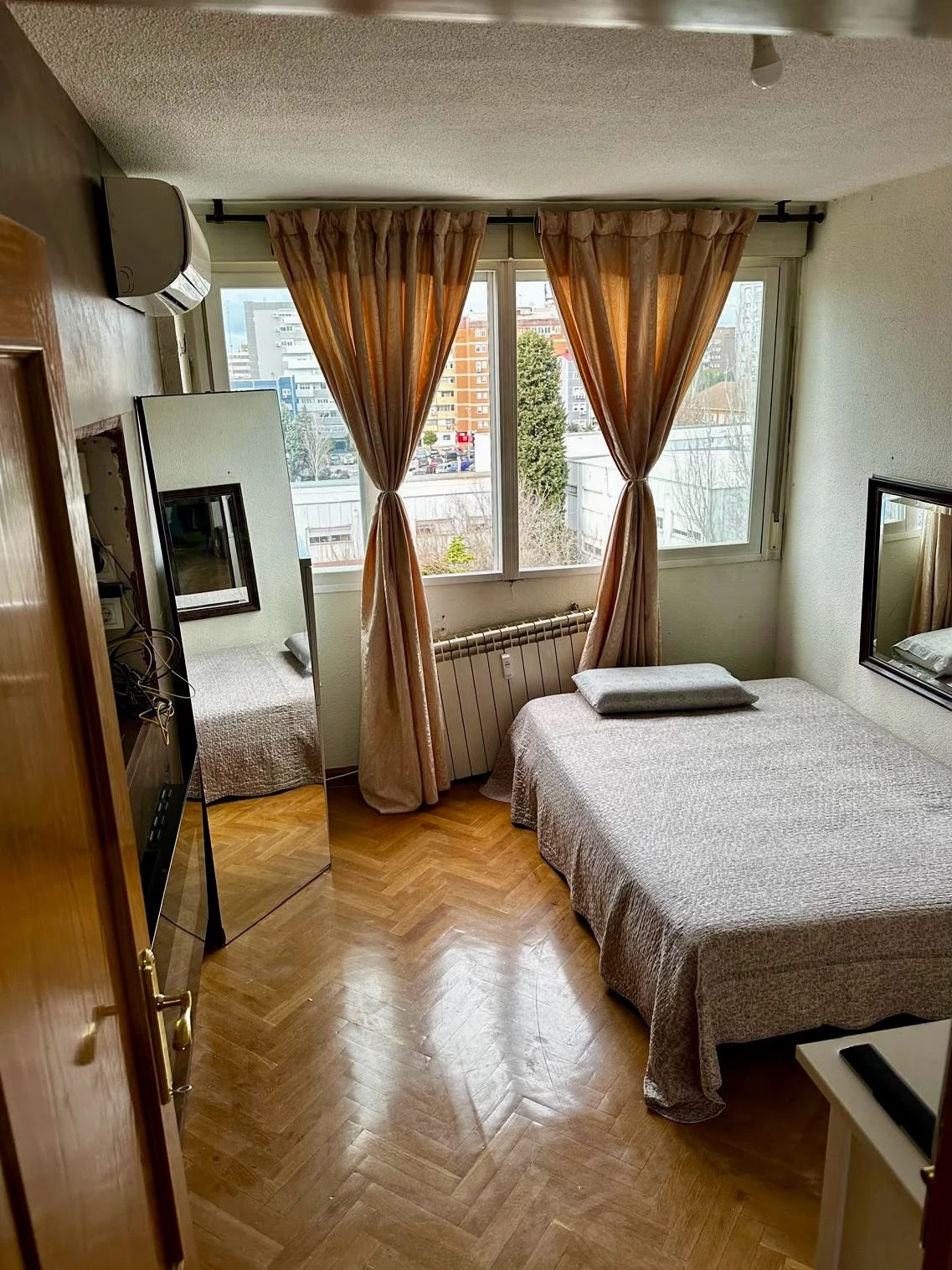 Piso en venta en Calle de Italia