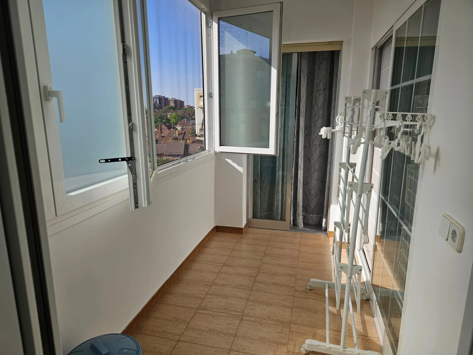PISO COMPLETAMENTE REFORMADO CON EXCELENTES CALIDADES – EN FUENLABRADA